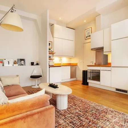 Faubourg Montmartre - Kp - Joli Parisien Pour 2 Personnes 9eme Appartement Paris